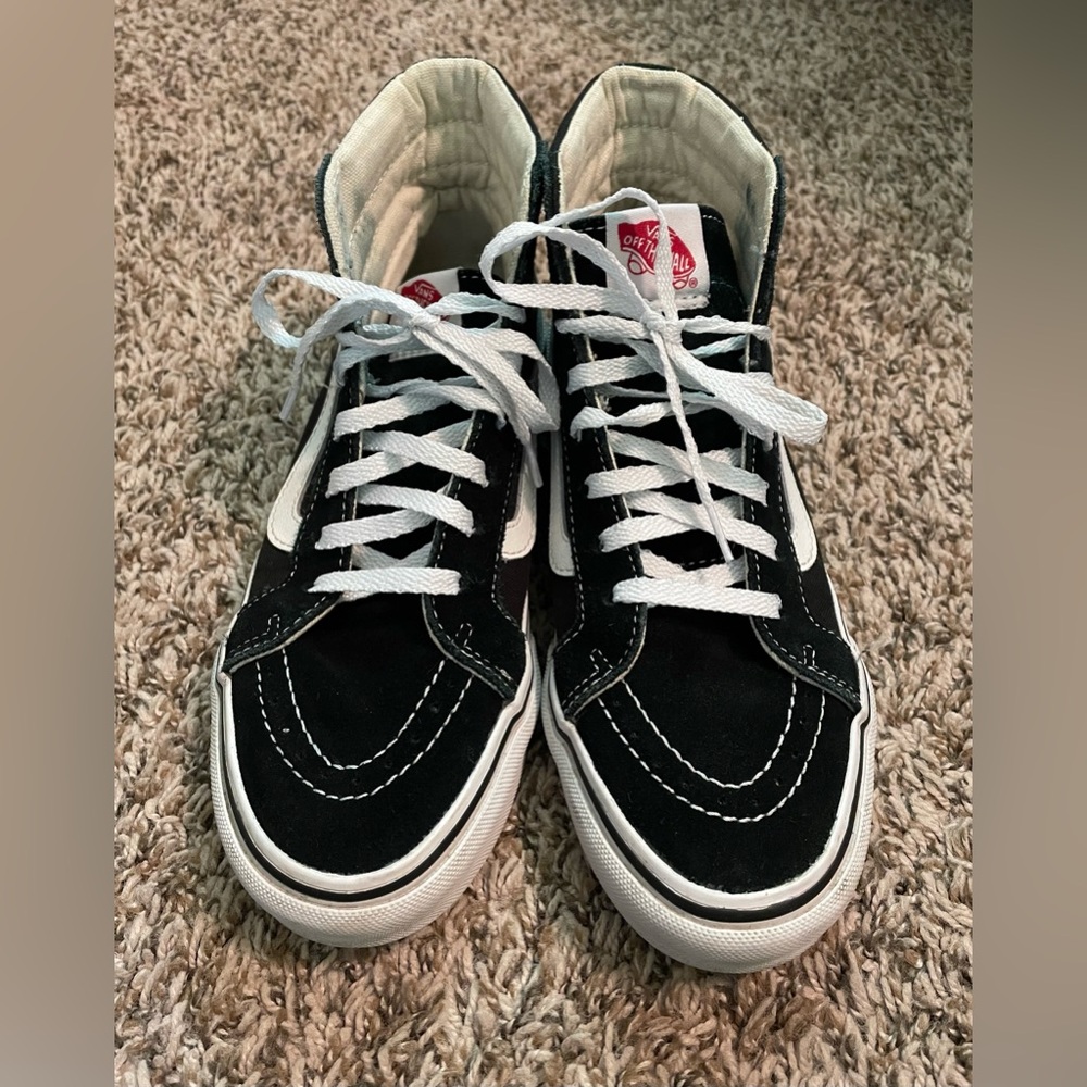 Vans Classic Sk8 Hi Black and White High-Tops 6.5 but Fits 7